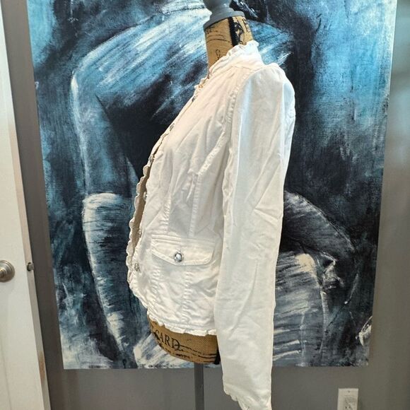 Women's White Button-Up Jacket - Picture 3 of 9